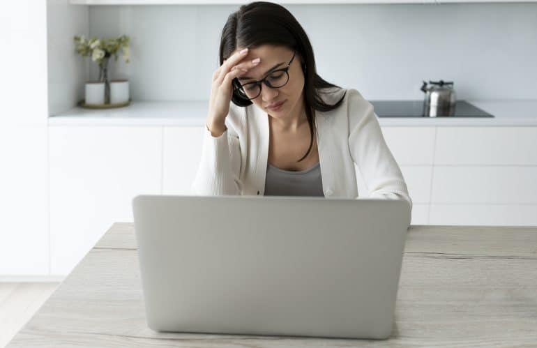 Notebook no enciende: causas y solución en Montevideo