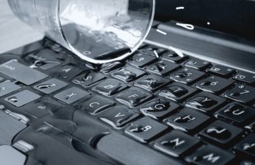 Teclado notebook mojado